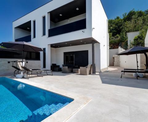 Villa with pool and panoramic sea view in Crikvenica - pic 4