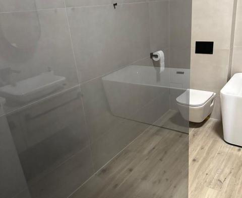Exklusives Doppelhaus mit Swimmingpool in Mandre, Pag - foto 15
