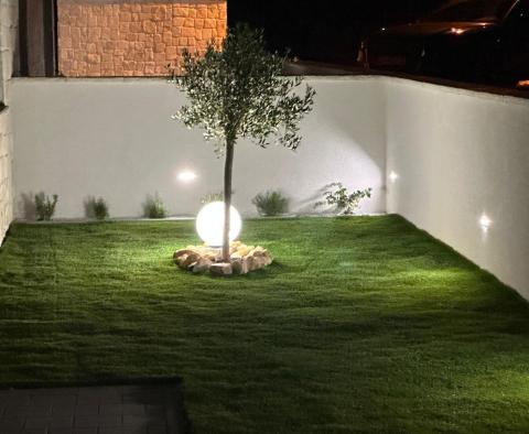 Exklusives Doppelhaus mit Swimmingpool in Mandre, Pag - foto 26