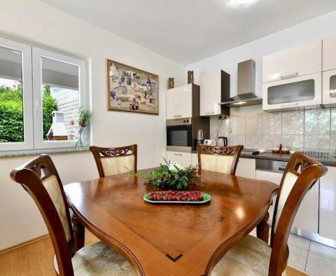 Beautiful detached house with pool and sea view in Grizane - pic 13
