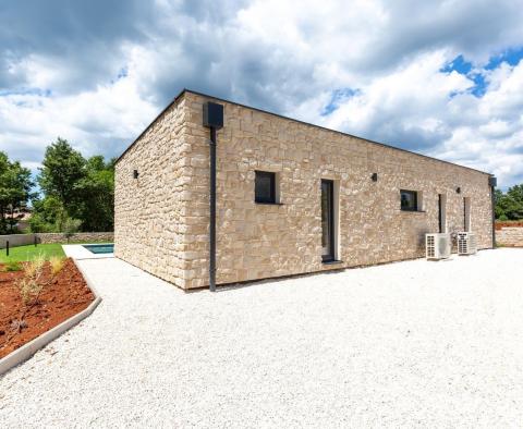 Design one-story villa located in a private complex in Svetvincenat - pic 11