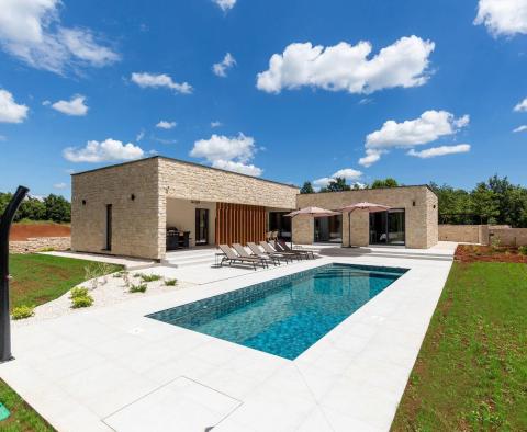 Design one-story villa located in a private complex in Svetvincenat - pic 30