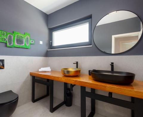 Design one-story villa located in a private complex in Svetvincenat - pic 40