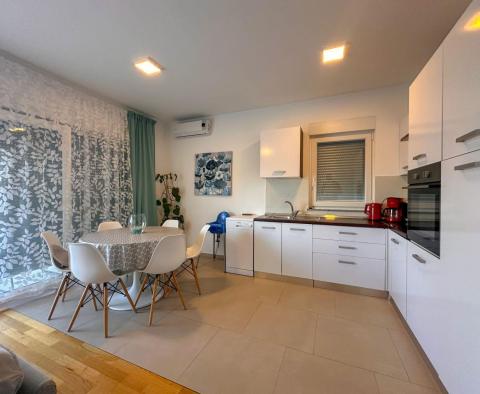 Haus mit drei Wohnungen, Swimmingpool und Meerblick - foto 15