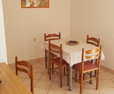Maison d'hôtes avec 10 unités résidentielles et une taverne à Novi Vinodolski - pic 10