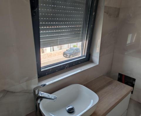 Zweistöckiges Luxus-Penthouse mit Dachterrasse und Swimmingpool - foto 26