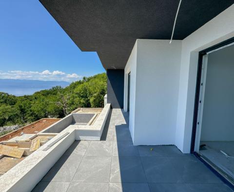 Exclusive duplex villa with pool and garage and panoramic sea view in Kostrena - pic 13