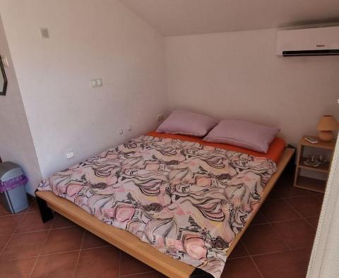 Appartements et locaux commerciaux dans un endroit calme près de la mer à Novi Vinodolski - pic 16