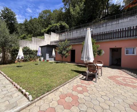 Appartements et locaux commerciaux dans un endroit calme près de la mer à Novi Vinodolski - pic 19