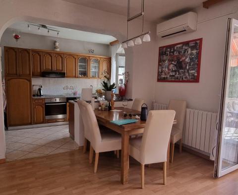 Appartements et locaux commerciaux dans un endroit calme près de la mer à Novi Vinodolski - pic 39