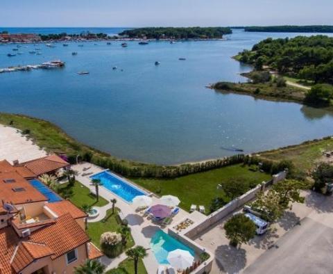 Un hôtel unique en bord de mer en première ligne de mer à Medulin ! - pic 7