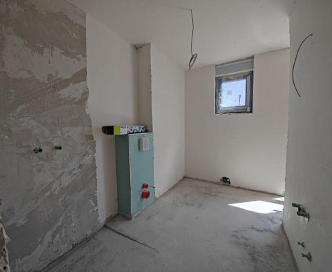 Nowoczesny bliźniak z basenem w Malinskiej, Krk - pic 3