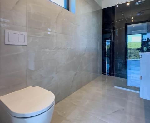 Modern luxusvilla, kilátással a medencére és a tengerre, Krk városában - pic 23