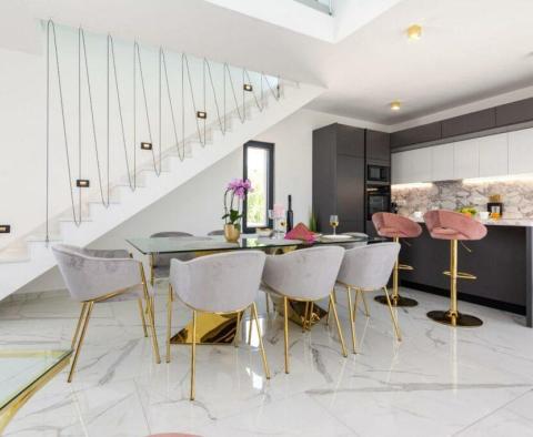 Nově postavená luxusní vila v Privlaka 100 metrů od moře - pic 5