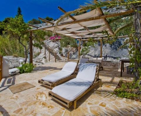 Piękny apartament-hotel na wyspie Hvar, 1 linia do morza - pic 27