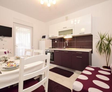 Nieruchomość turystyczna składająca się z 4 apartamentów, zaledwie 70 m od morza w dzielnicy Zaton, Zadar - pic 13