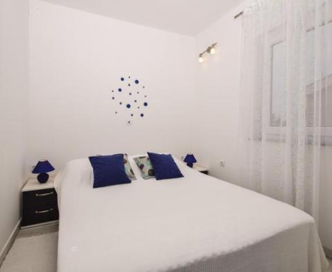 Nieruchomość turystyczna składająca się z 4 apartamentów, zaledwie 70 m od morza w dzielnicy Zaton, Zadar - pic 26