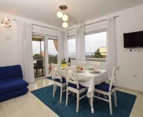 Nieruchomość turystyczna składająca się z 4 apartamentów, zaledwie 70 m od morza w dzielnicy Zaton, Zadar - pic 28