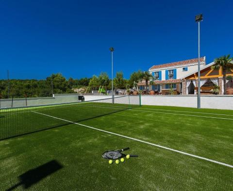 Rustic style villa in Zadar area,150m from the sea with tennis terrain! - pic 8