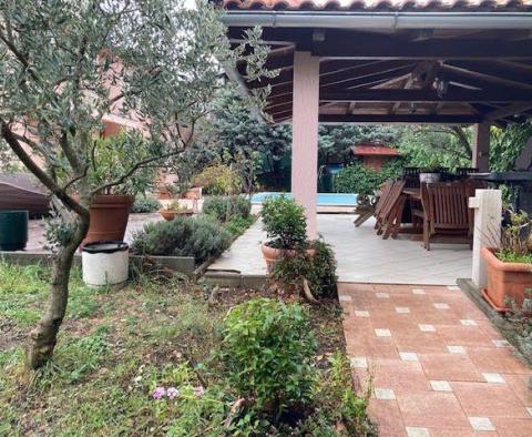 Beautiful house with a swimming pool in Rijeka - pic 12