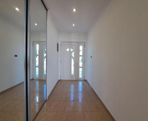 Penthouse with a panoramic view and garden in Icici - pic 25
