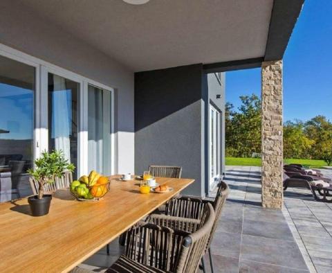 Modern new building with a panoramic view in Labin area - pic 5