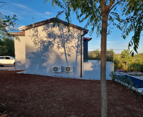 Modern new building with a panoramic view in Labin area - pic 29