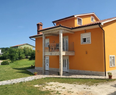 ISZTRIA, LABIN - Családi ház a falu szélén - pic 3