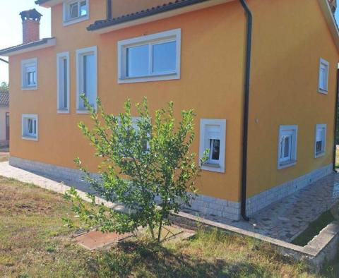 ISZTRIA, LABIN - Családi ház a falu szélén - pic 9