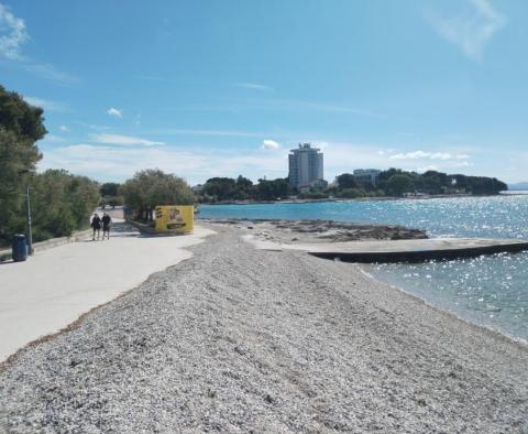 Baugrundstück in Vodice, 1. Linie zum Meer - foto 2