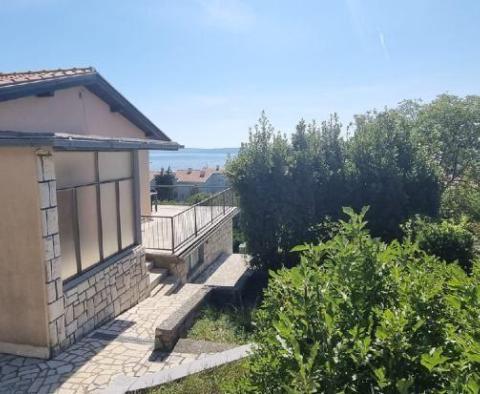Seaside house in a great location with sea views - pic 9