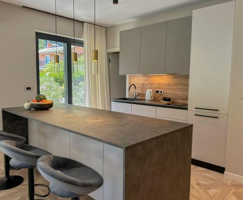 Villa moderne neuve à vendre à Moscenicka Draga à 600 m de la plage - pic 9