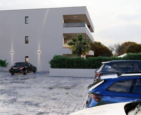 Új két hálószobás apartman Malinskában - pic 11