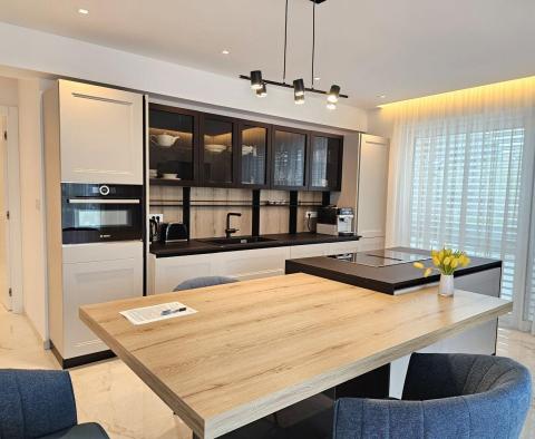 Luxusní 3-ložnicový apartmán 200m od pláže a centra města Rovinj - pic 9