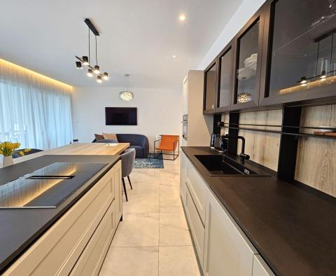Luxusní 3-ložnicový apartmán 200m od pláže a centra města Rovinj - pic 10