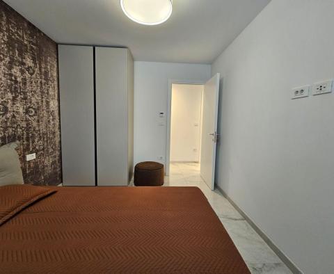 Luxusní 3-ložnicový apartmán 200m od pláže a centra města Rovinj - pic 31