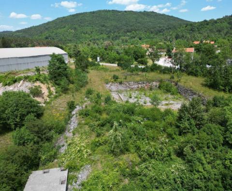 Stavební pozemek 9000 m2 v oblasti Rupa (Matulji), se stavebním povolením na halu a komerční rezidenční budovu - pic 16