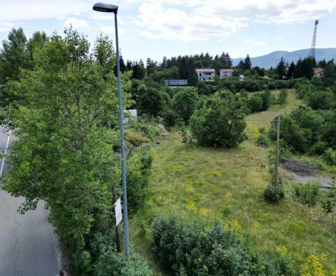 Stavební pozemek 9000 m2 v oblasti Rupa (Matulji), se stavebním povolením na halu a komerční rezidenční budovu - pic 30