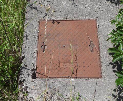 Stavební pozemek 9000 m2 v oblasti Rupa (Matulji), se stavebním povolením na halu a komerční rezidenční budovu - pic 42
