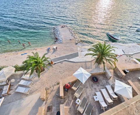 Price fell! Unique 5***** modern villa on the beach on Ciovo, Trogir, for sale - pic 42