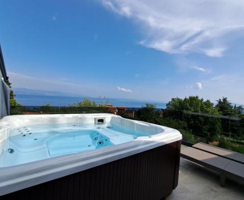 Luxury villa with two apartments, two swimming pools and sea view in Lovran - pic 35
