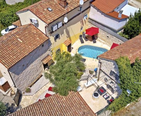 Deux maisons en pierre avec piscine à Marcana - pic 2