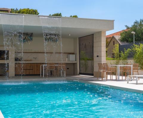 Impressive hotel in close vicinity to Split, 100m from the sea - pic 7