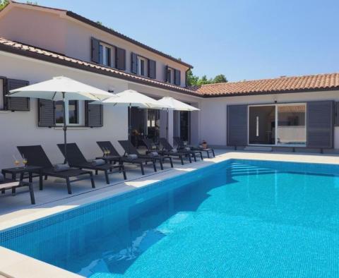 Villa medencével Labin városának közelében, nem messze Rabac strandjaitól - pic 3