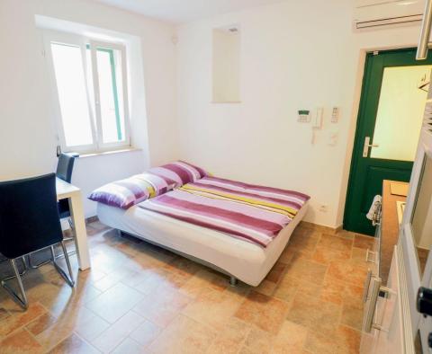 Superbly decorated property in the heart of Rovinj with roof terrace, view, jacuzzi - pic 7