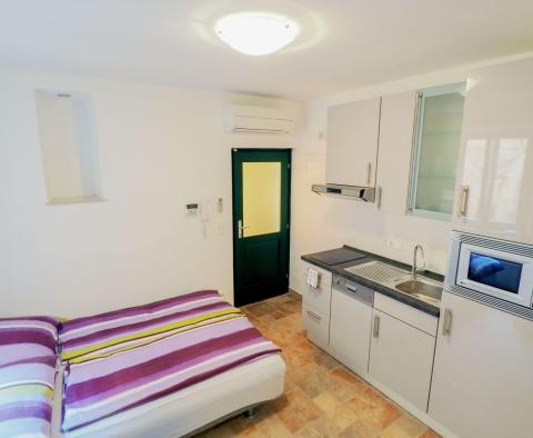 Superbly decorated property in the heart of Rovinj with roof terrace, view, jacuzzi - pic 8