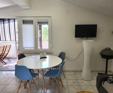 Detached house with 2 apartments in Marcana - pic 15