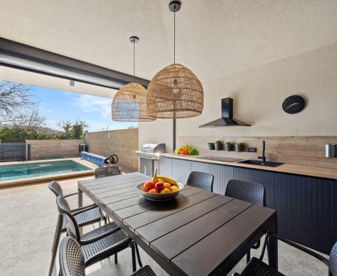 Contemporary semi-detached villa by the sea in Banjole, for sale - pic 25