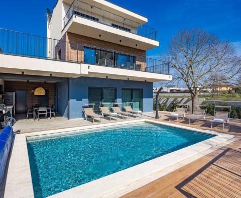 Contemporary semi-detached villa by the sea in Banjole, for sale - pic 26