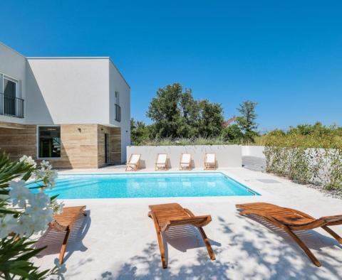 Gyönyörű modern villa Nin környékén, eladó - pic 9
